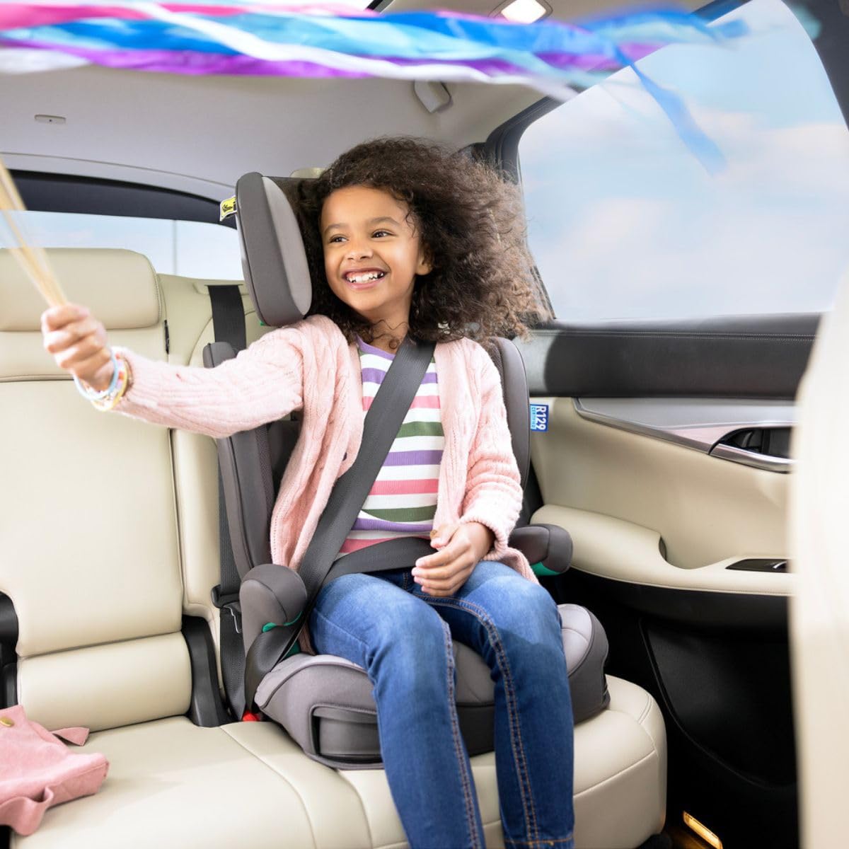 Graco Affix i-Size R129 with ISOFIX Highback Booster car seat with cupholders, Suitable from 100-150cm (approx. 3.5 to 12 years), Midnight fashion